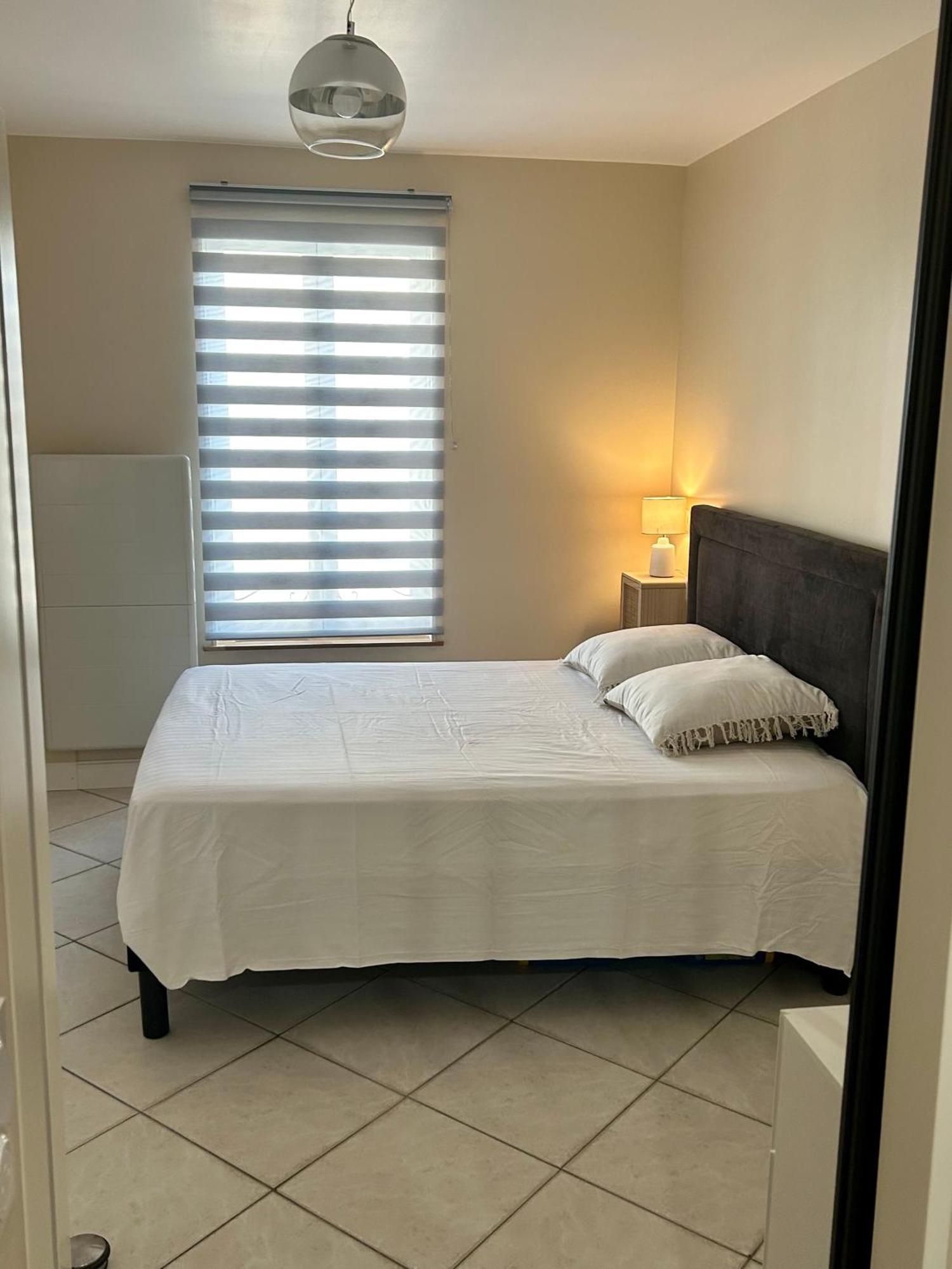 Ferienwohnung T2 Renove Proche Des Arenes Saintes Exterior foto